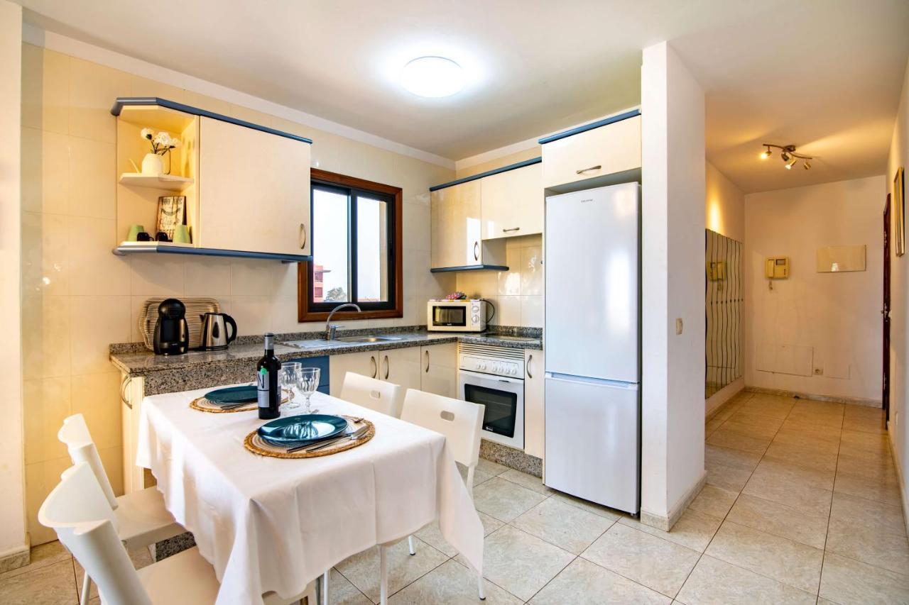 Alquilaencanarias-medano Atalaya, Terrace & Pool